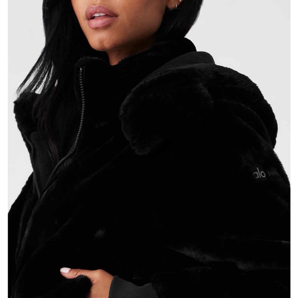 ALO Yoga Black faux fur foxy jacket - Picture 4 of 7